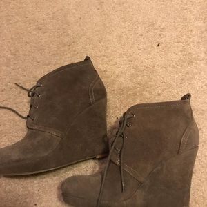 Jessica Simpson ankle boots